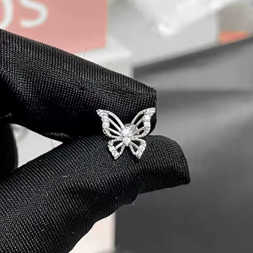 Silver Butterfly 🦋Stud Earring - Picture 5 of 10